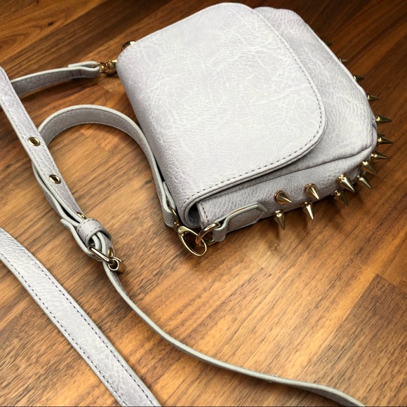 Handbags - Lavender Crossbody with Gold Spikes